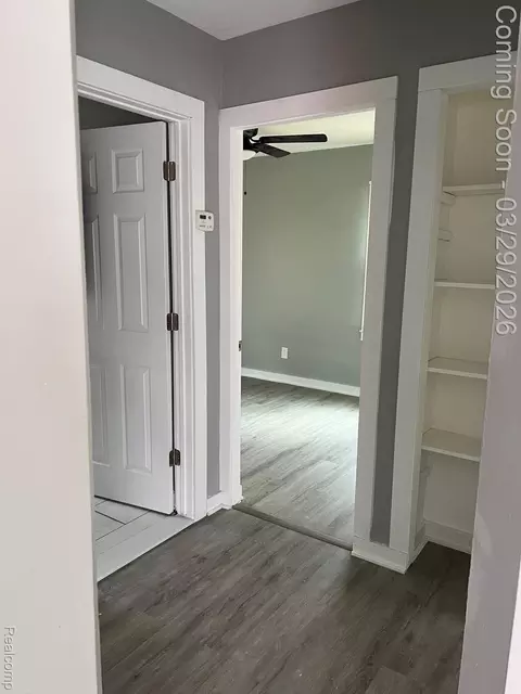 9078 Artesian St, Detroit, MI 48228 photo 7