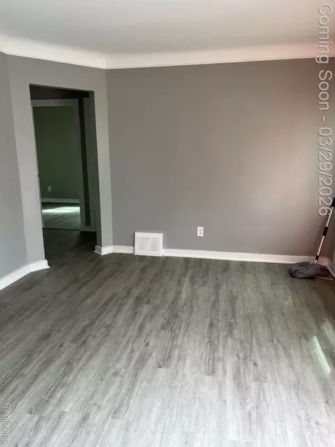 9078 Artesian St, Detroit, MI 48228 photo 3
