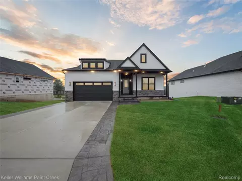 1354 Pinehurst Ct, Metamora, MI 48455
