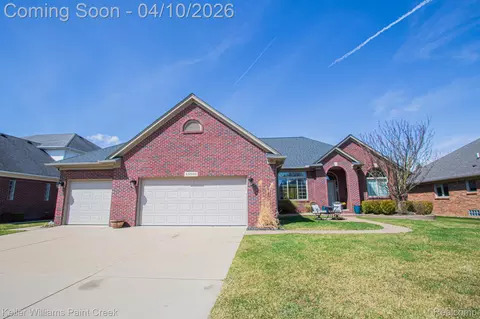 45907 Lookout Dr, Macomb, MI 48044