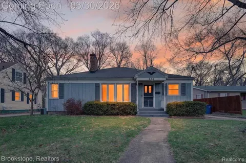 723 Parchmount Ave, Parchment, MI 49004