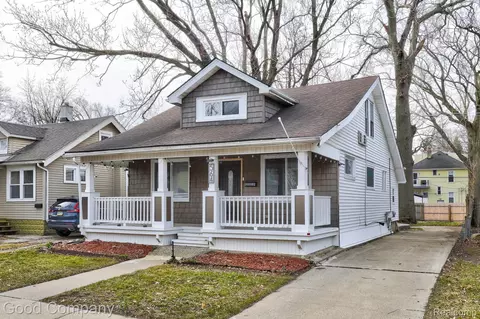 564 E Lewiston Ave, Ferndale, MI 48220