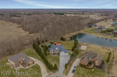 View/Area - 65884 Windrose Ct, Ray, MI 48096 photo 12 of 12