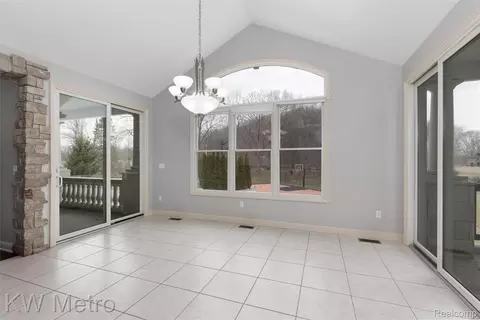 Dining - 65884 Windrose Ct, Ray, MI 48096 photo 1 of 1