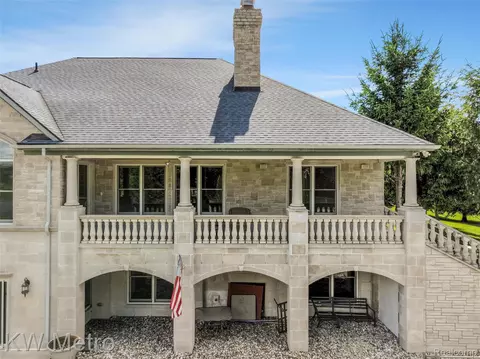 Exterior - 65884 Windrose Ct, Ray, MI 48096 photo 6 of 16