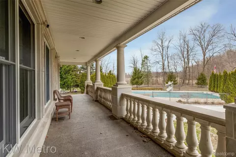 Exterior - 65884 Windrose Ct, Ray, MI 48096 photo 14 of 16