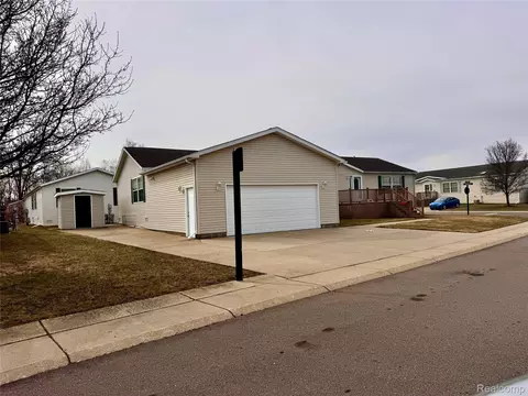 25755 Langdon, Brownstown, MI 48134