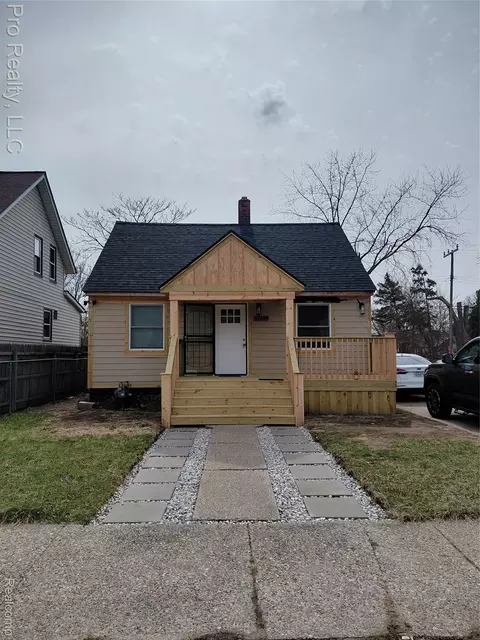 13124 Flanders St, Detroit, MI 48205