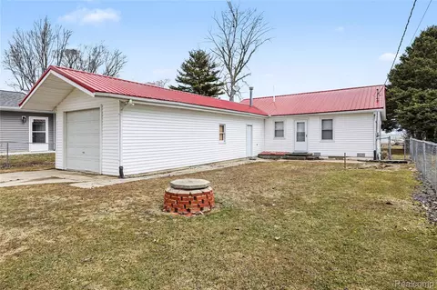 3948 Ferdinand Dr, Rubicon, MI 48468