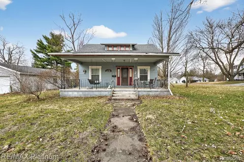 215 Washington St, Byron, MI 48418