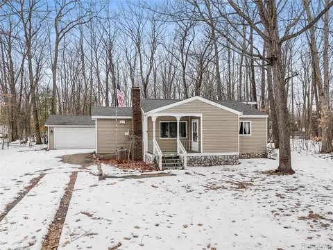 105 Black Squirrel Ct, Gerrish, MI 48653