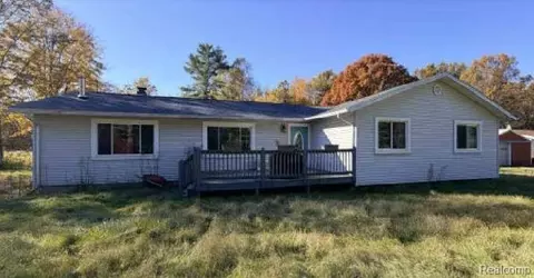 13620 East Rd, Albee, MI 48457