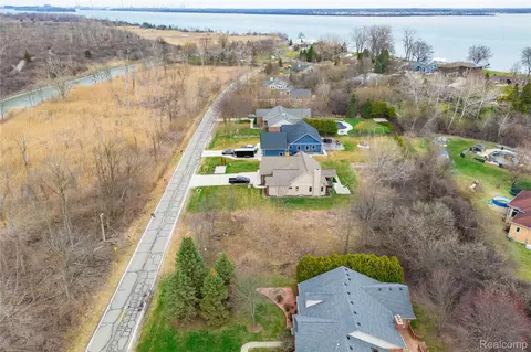 129 Meridian, Grosse Ile, MI 48138