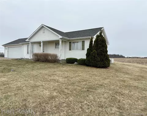 355 Juhl Rd, Elmer, MI 48471