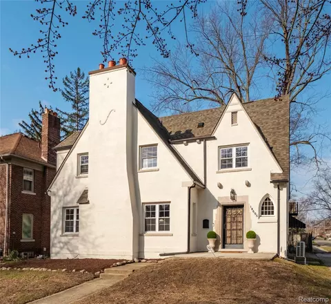 18695 Parkside St, Detroit, MI 48221