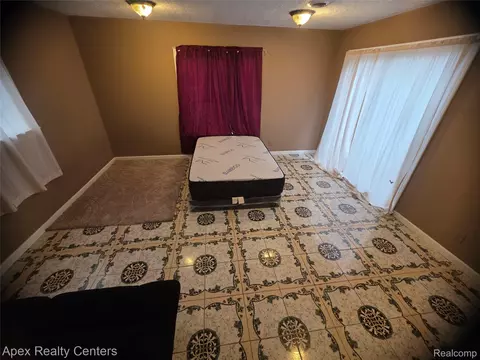 18948 Wall St, Melvindale, MI 48122 photo 6