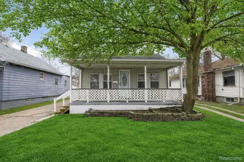 7052 Studebaker Ave, Warren, MI 48091