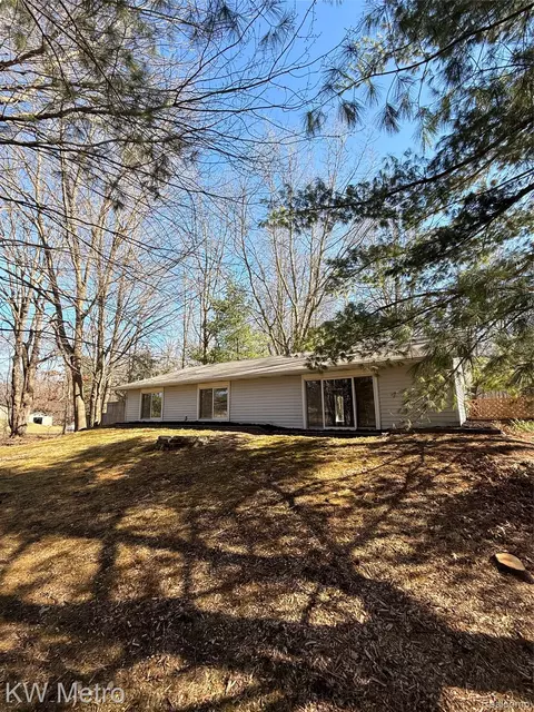 510 E Golden Pond Rd, Lincoln, MI 48642