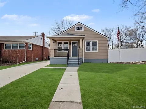 1032 E Maxlow Ave, Hazel Park, MI 48030