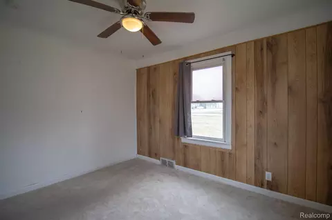 Bedroom - 35799 Park Pl, Romulus, MI 48174 photo 6 of 9