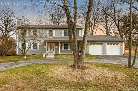 150 Bradley St, Commerce, MI 48382