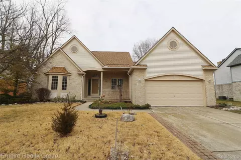 41610 Conner Creek Dr, Canton, MI 48187