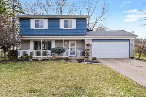 7377 Grandwood Dr, Mundy, MI 48473