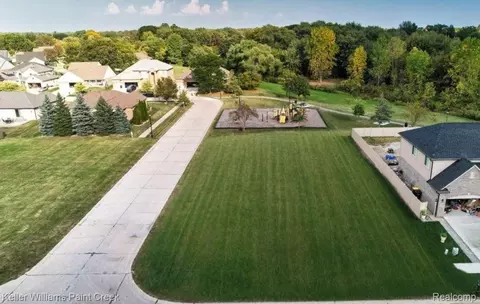 33228 Nicola, Fraser, MI 48026