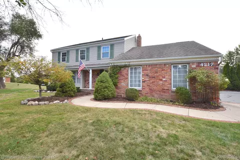 4217 Covered Bridge Rd, Bloomfield Township, MI 48302