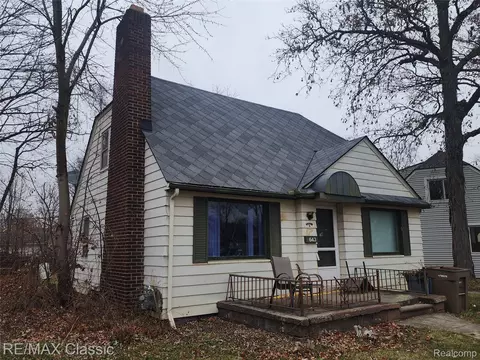 643 E Kennett Rd, Pontiac, MI 48340