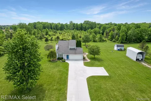 1171 N Mckinley Rd, Clayton, MI 48433