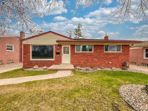 8031 Pardee Rd, Taylor, MI 48180