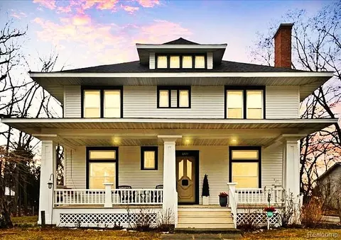 6721 Pine St, Caseville, MI 48725