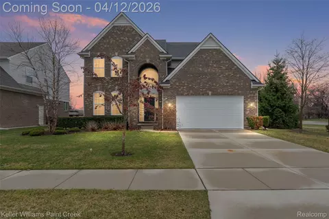 34987 Strathcona Blvd, Sterling Heights, MI 48312