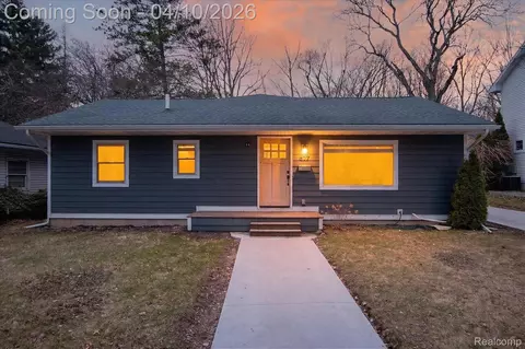 617 Revena Pl, Ann Arbor, MI 48103