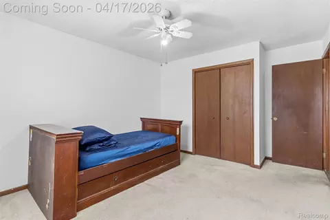 Bedroom - 3432 S State Rd, Davison, MI 48423 photo 5 of 6