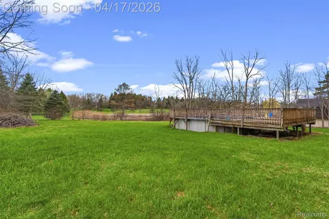 Exterior - 3432 S State Rd, Davison, MI 48423 photo 7 of 9