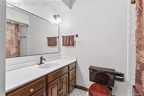 Bath - 3432 S State Rd, Davison, MI 48423 photo 1 of 5