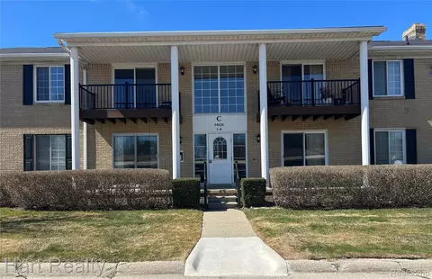 34820 Valleyview Dr #C5, Sterling Heights, MI 48312