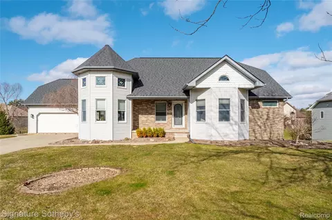 6460 Marble Ln, Flint, MI 48433