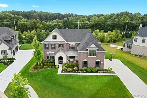 47695 Wales Ct, Northville, MI 48167