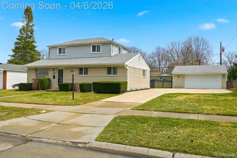 11805 Ernst St, Taylor, MI 48180