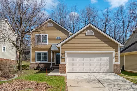 41476 Belden Cir #53, Novi, MI 48377