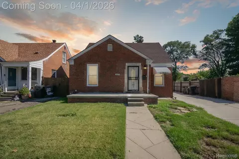 6792 Piedmont St, Detroit, MI 48228