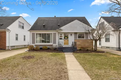 401 Walnut Ave, Royal Oak, MI 48073