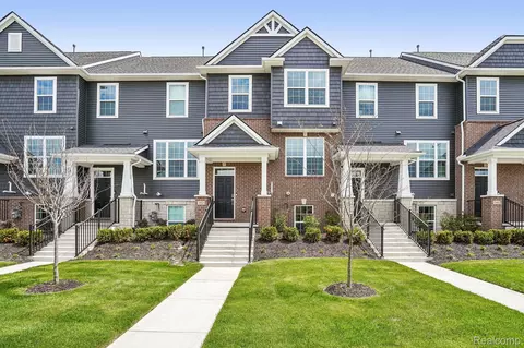 352 N Sydney Ct, Plymouth, MI 48170
