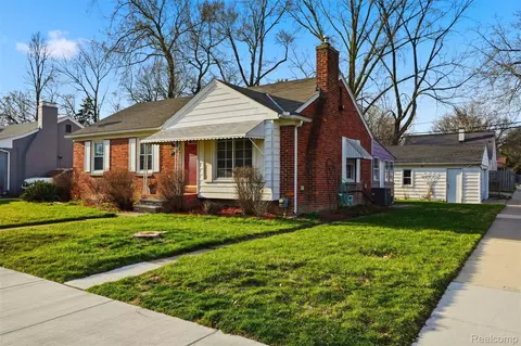 14000 Lincoln St, Oak Park, MI 48237
