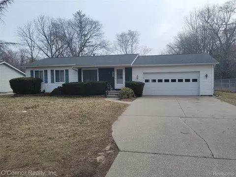 459 Michigan Ave, Marysville, MI 48040