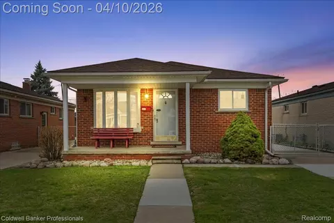 13080 Poplar St, Southgate, MI 48195