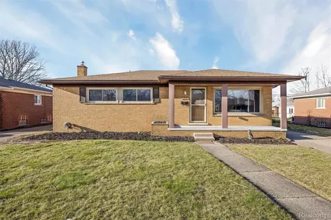 31656 Summers St, Livonia, MI 48154